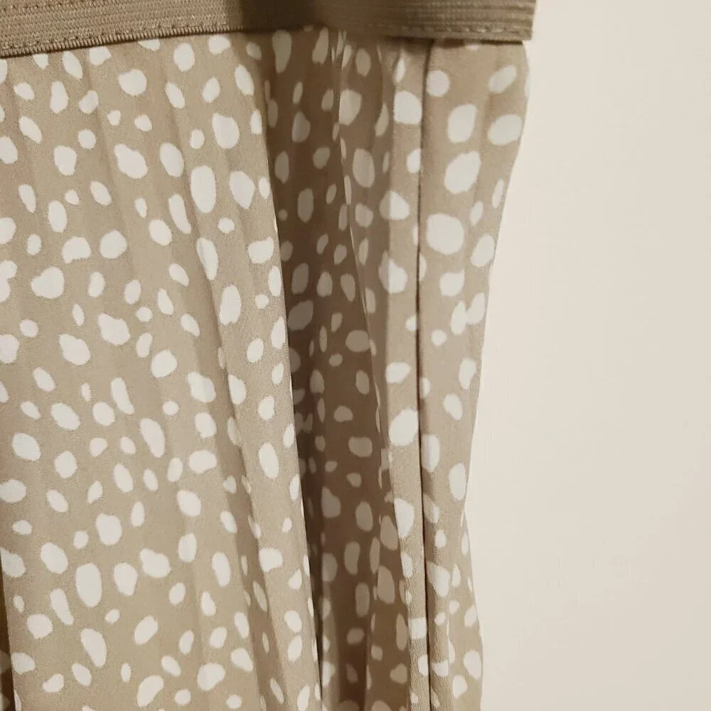 Vince Camuto | Women's Tan Polka Dot Midi Length Pullon Pleated Skirt (Size XXL)